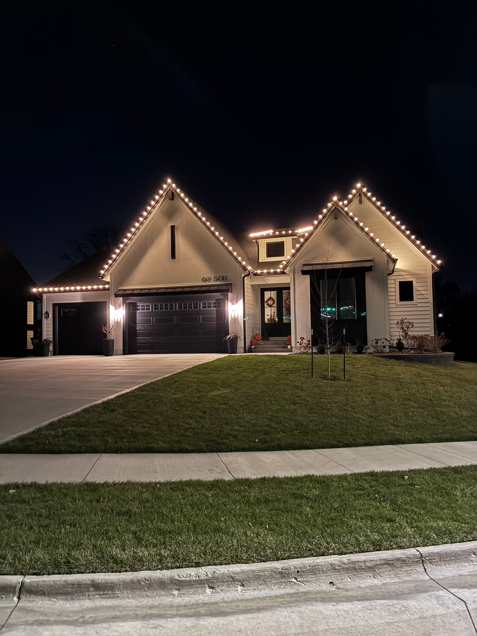 Warm white gutter line lighting Clive Iowa